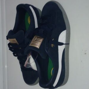 Puma Sneakers